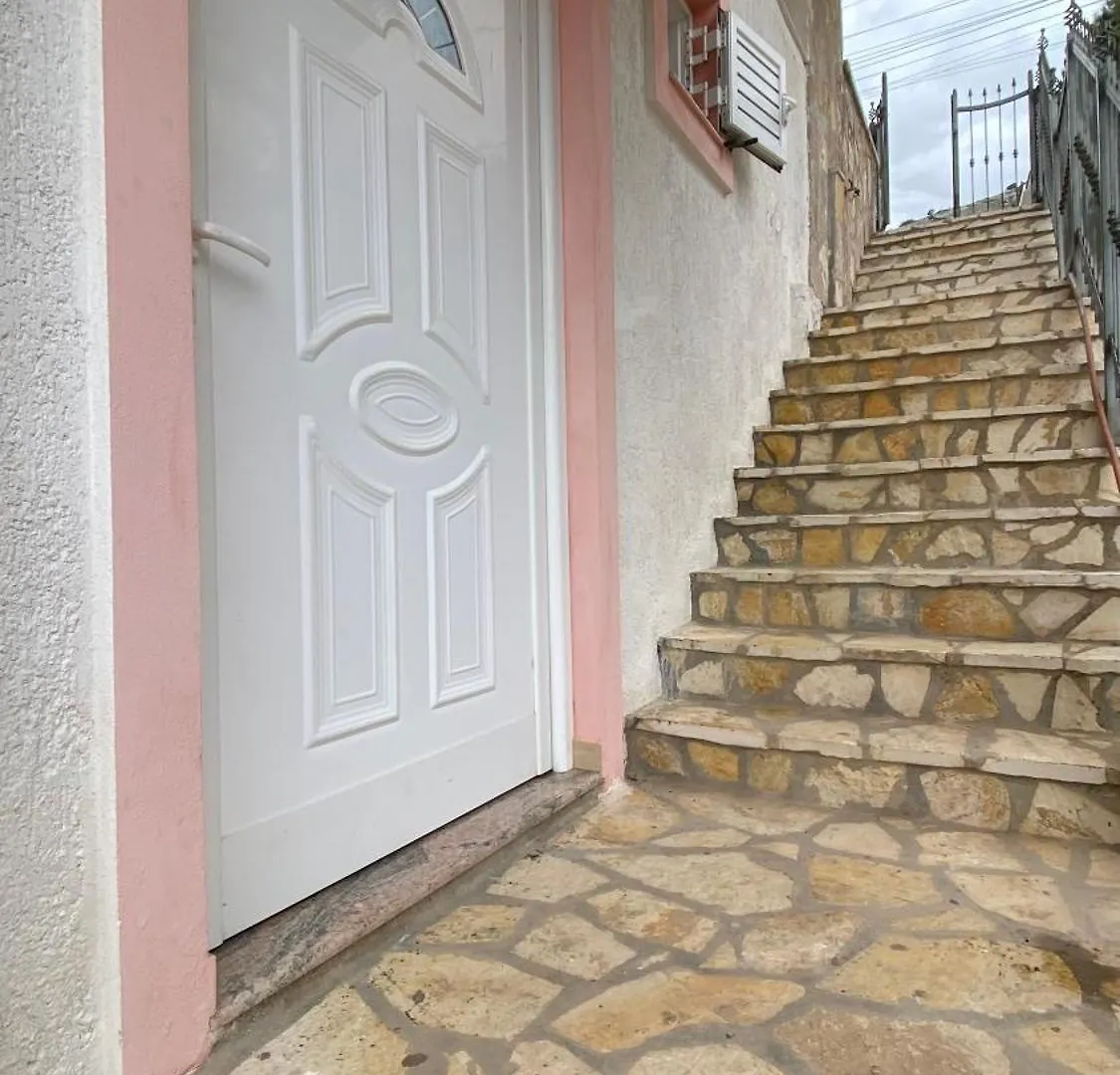 Villa Tani 2 In The City Of Saranda Is Located On Panorama Street Below The Lekursi Castle 0*, Sarandë アルバニア
