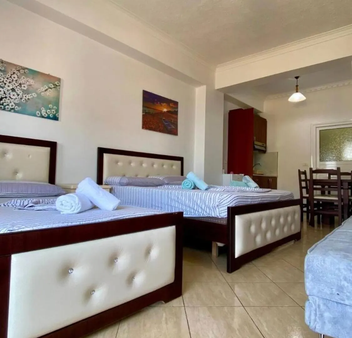 Villa Tani 2 In The City Of Saranda Is Located On Panorama Street Below The Lekursi Castle アルバニア