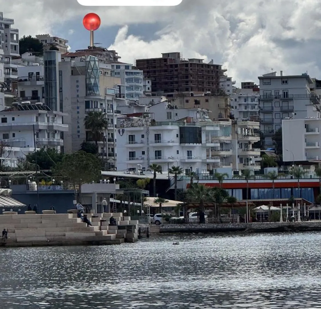 アパート Villa Tani 2 In The City Of Saranda Is Located On Panorama Street Below The Lekursi Castle